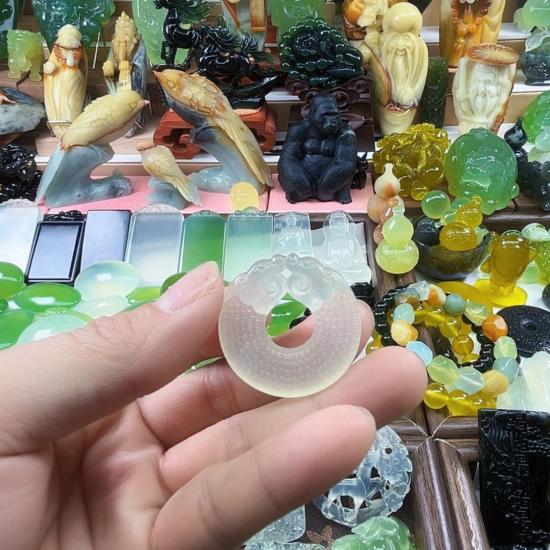 岫玉未镶嵌吊坠(不含链)