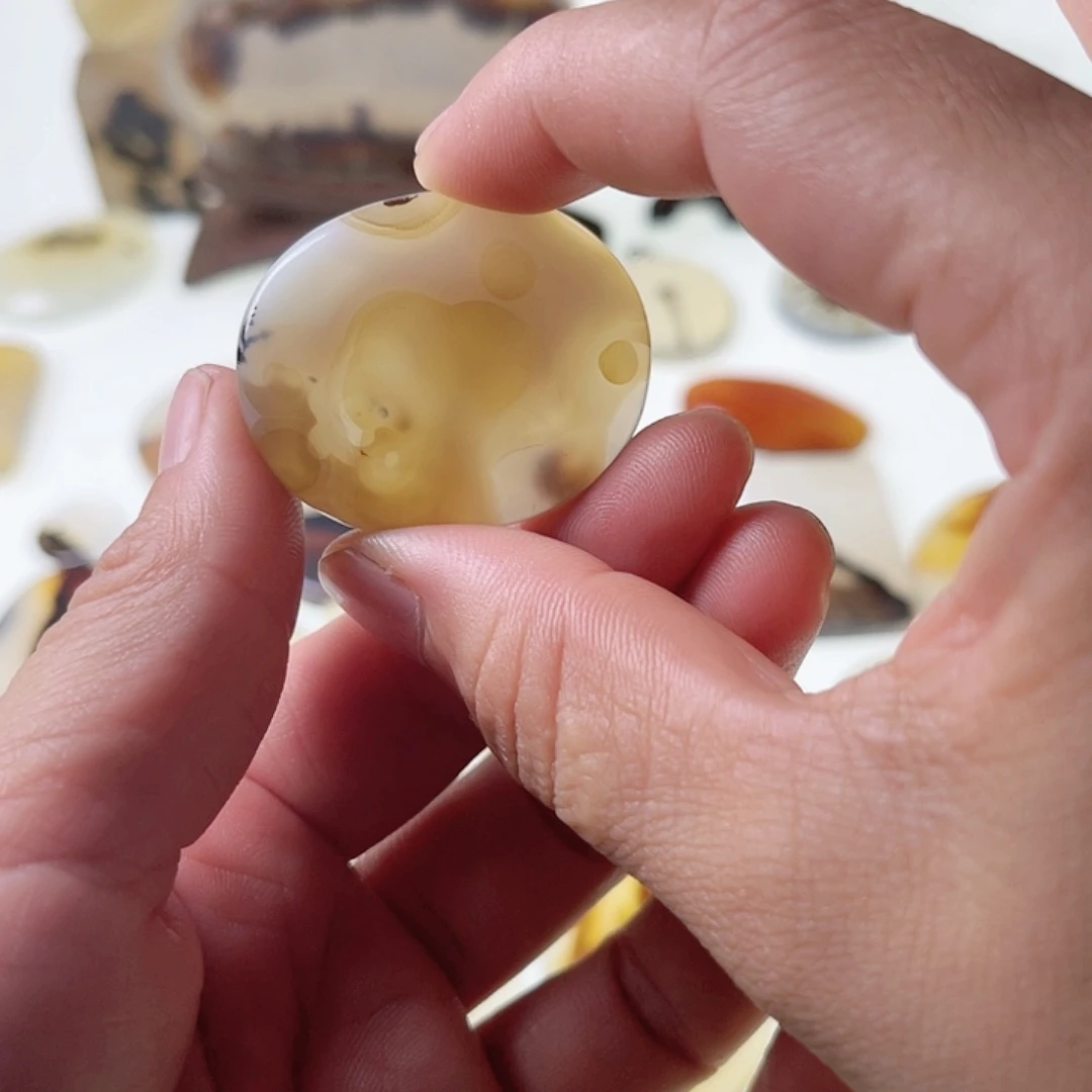 【闪购商品】玛瑙/玉髓未镶嵌珠宝半成品