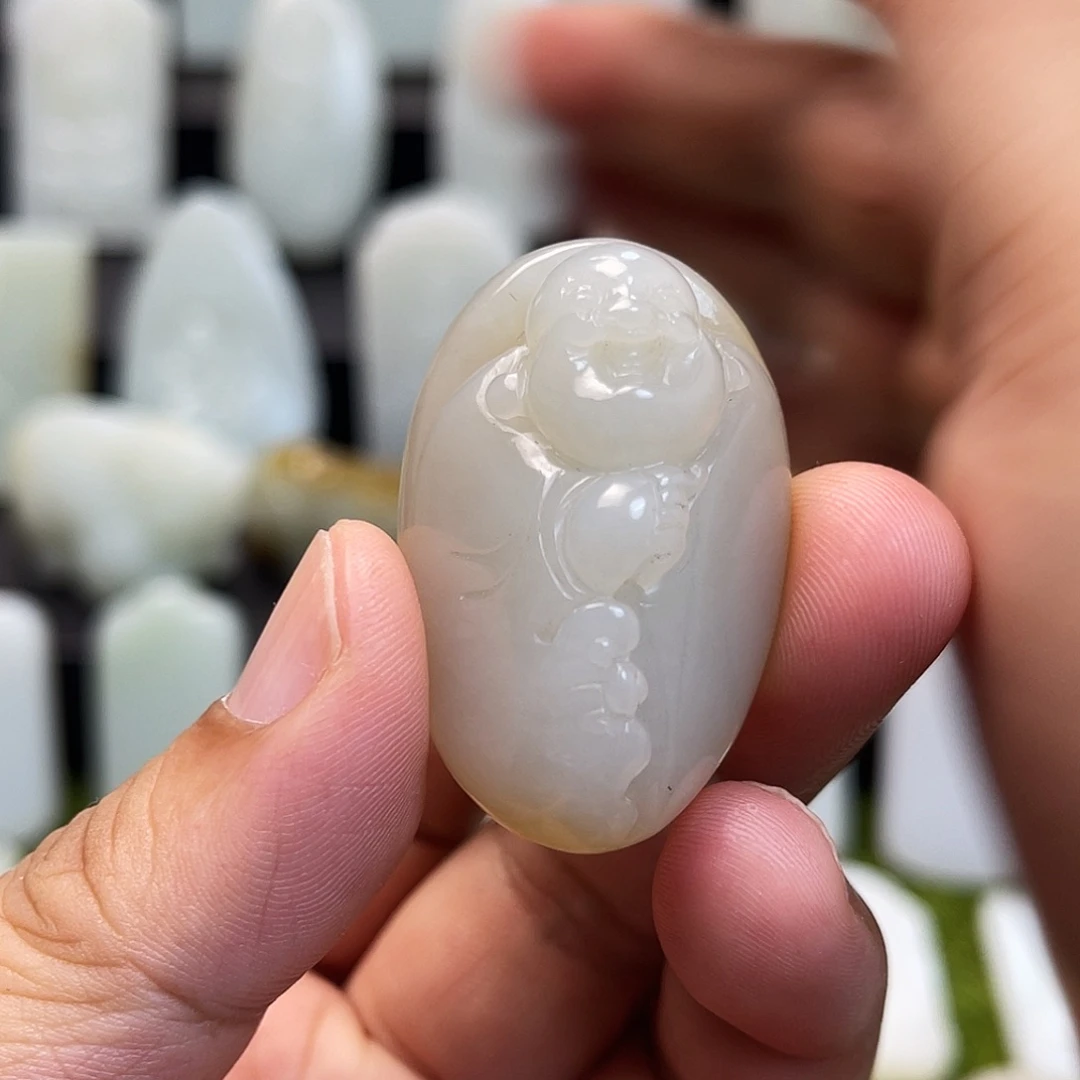 和田玉未镶嵌颈饰