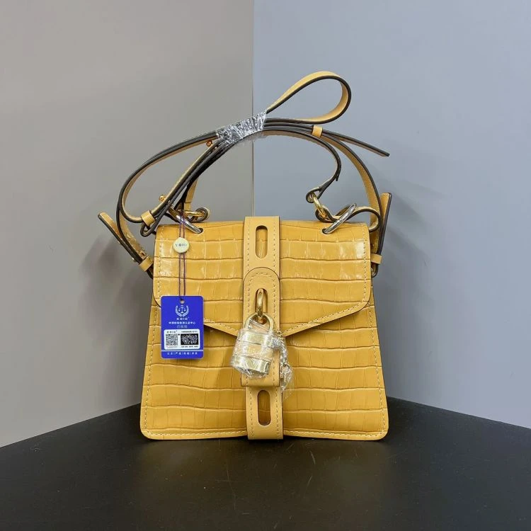 95新/蔻依/C18375719213/[251228CZ02]