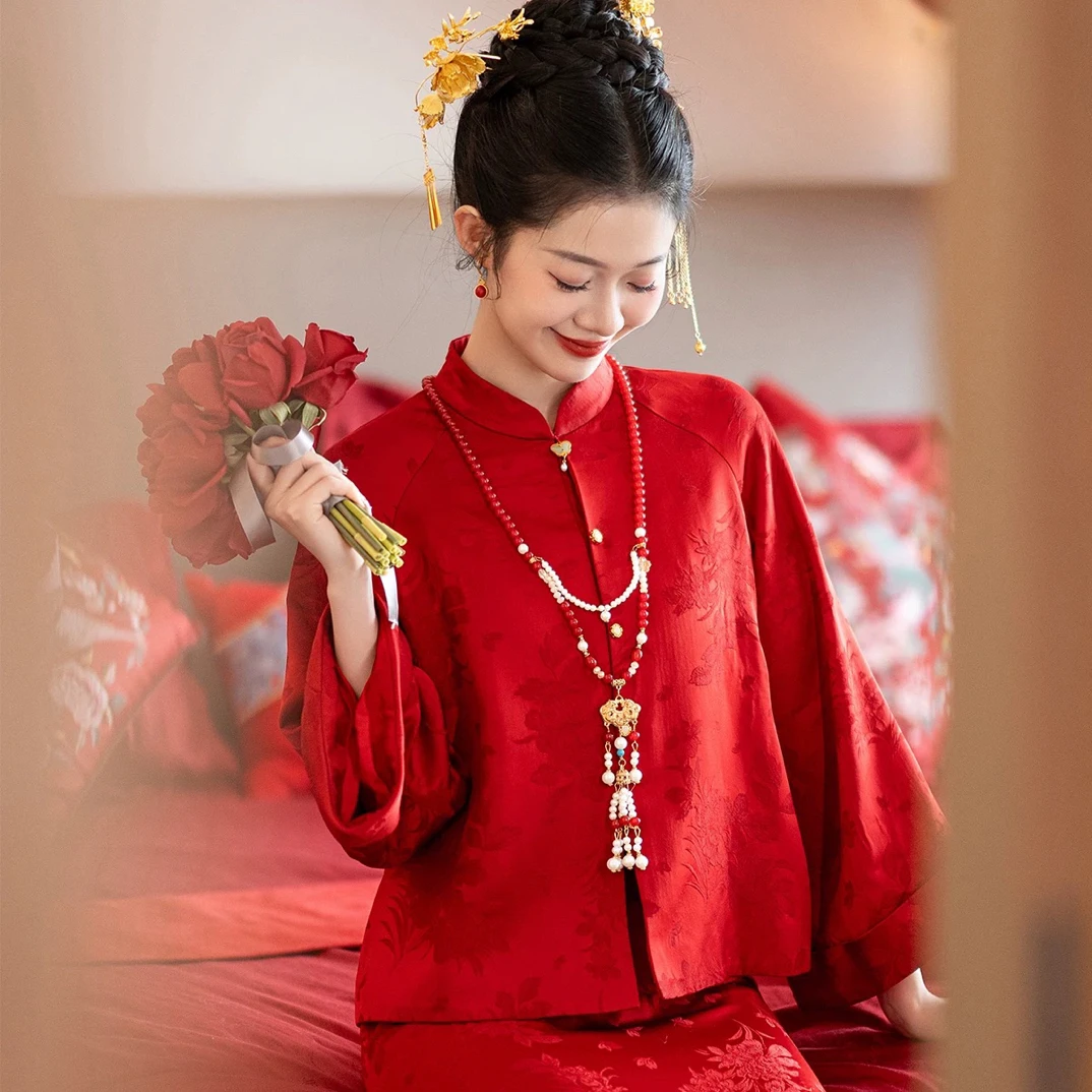 红色旗袍2025新款冬季订婚礼服新中式套装敬酒服小个子新娘回门服