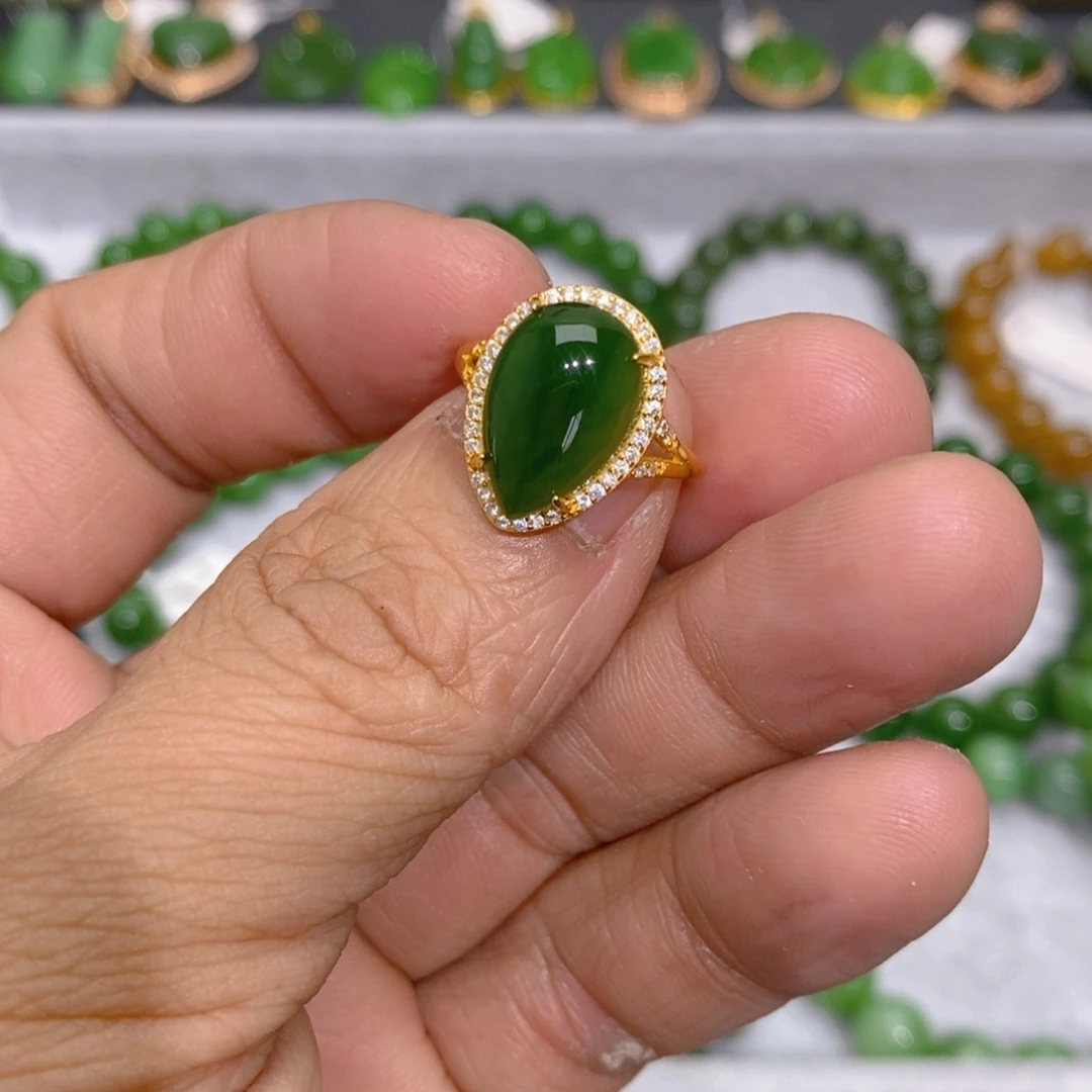 和田玉（碧玉）颈饰银S925镀金镶嵌