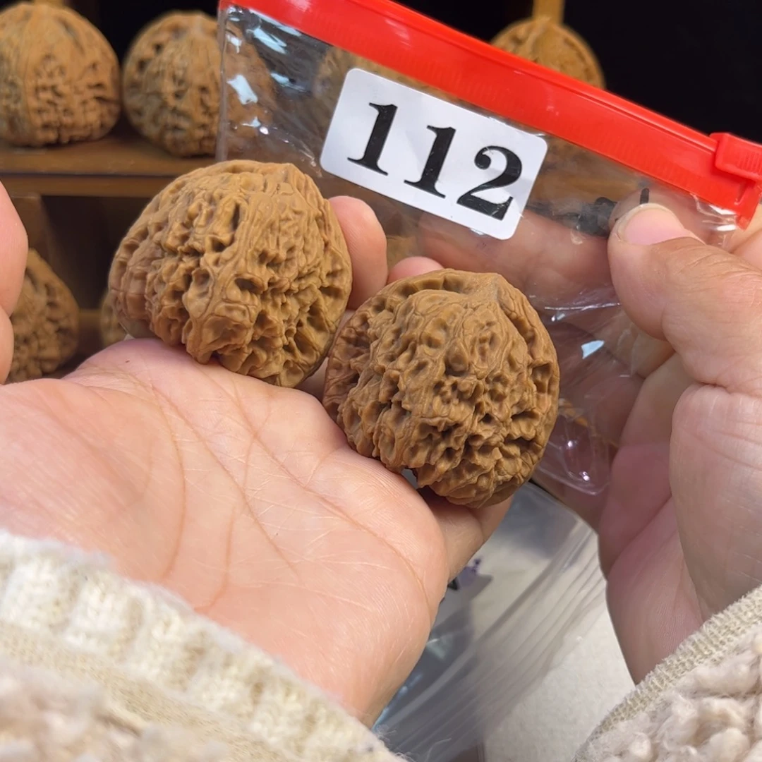 吊坠文玩核桃三角将42