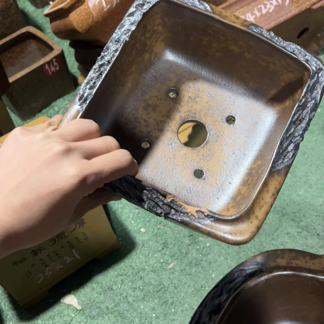 紫砂花盆墨****2紫砂花盆