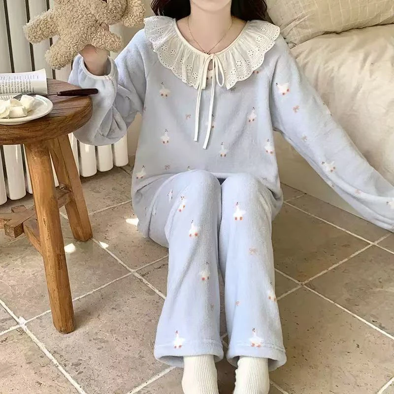 秋冬新款牛奶绒睡衣女加厚珊瑚绒长袖甜美可爱保暖家居套装法兰绒