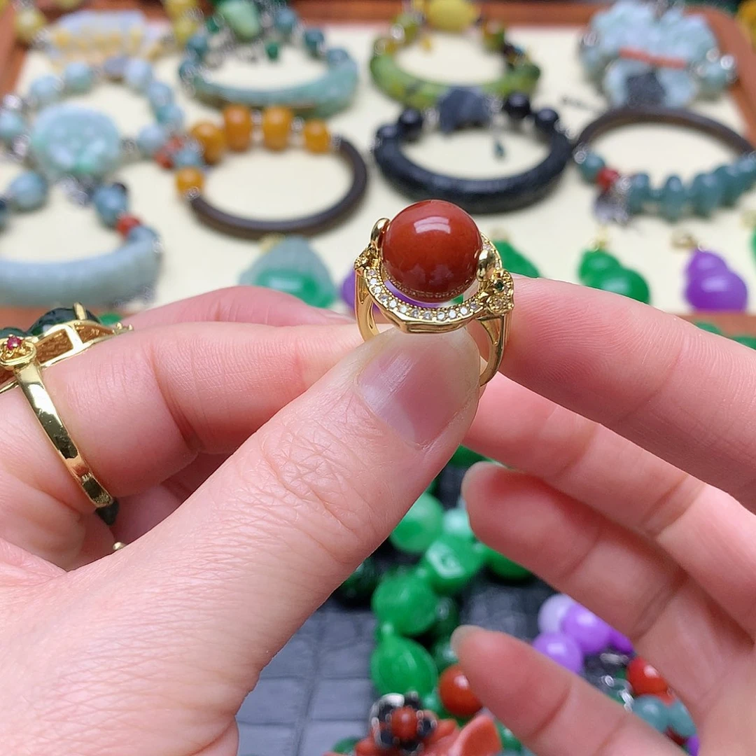 吊坠(赠链)未镶嵌翡翠