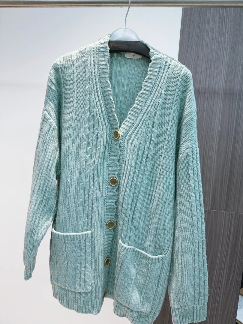 【高高家】宽松毛衣女 退货自理运费 J004