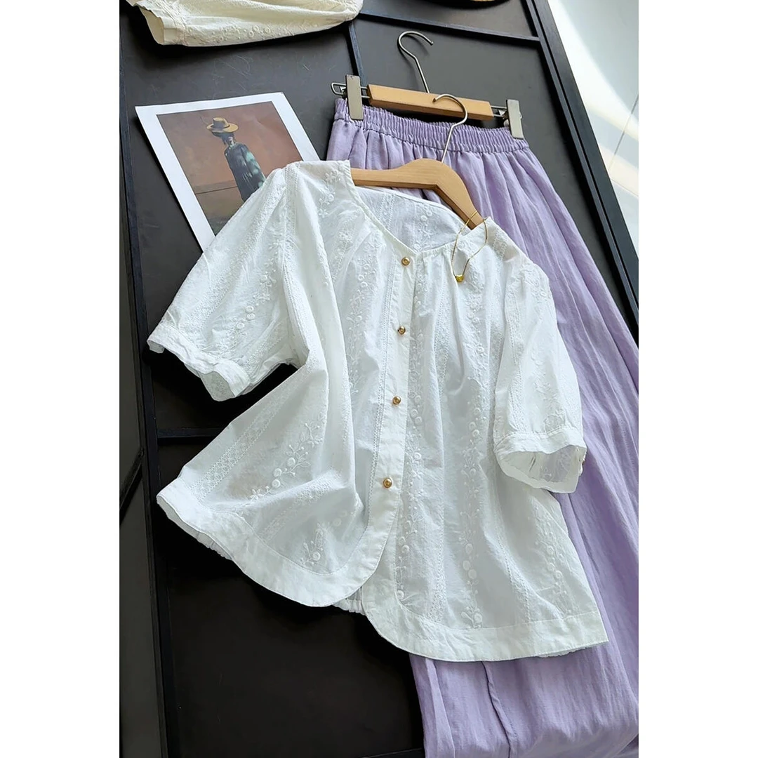 森女系全棉蕾丝重工刺绣白色小金扣短袖宽松圆领衬衫女衬衣