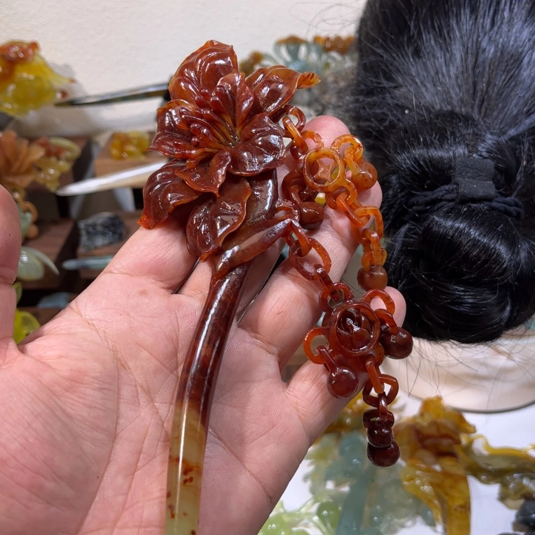 蛇纹石玉发簪合金文****）