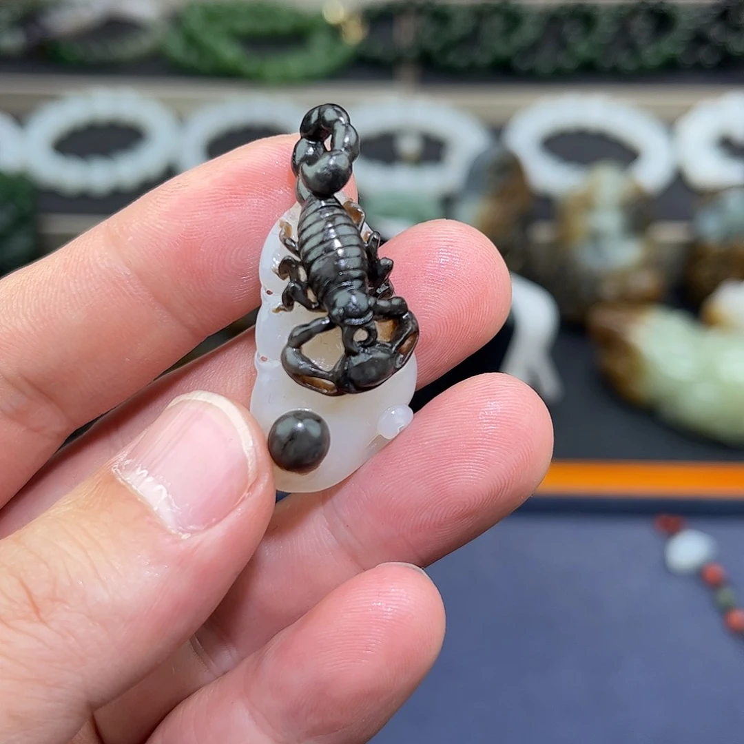 和田玉挂件未镶嵌万****6