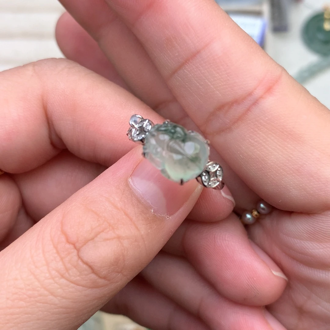 【闪购商品】18K金镶嵌挂件翡翠一