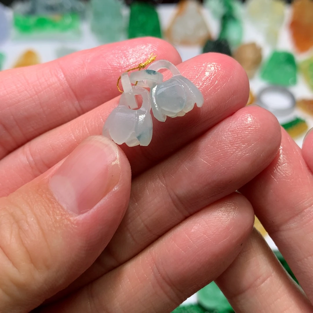 未镶嵌定制翡翠吊坠