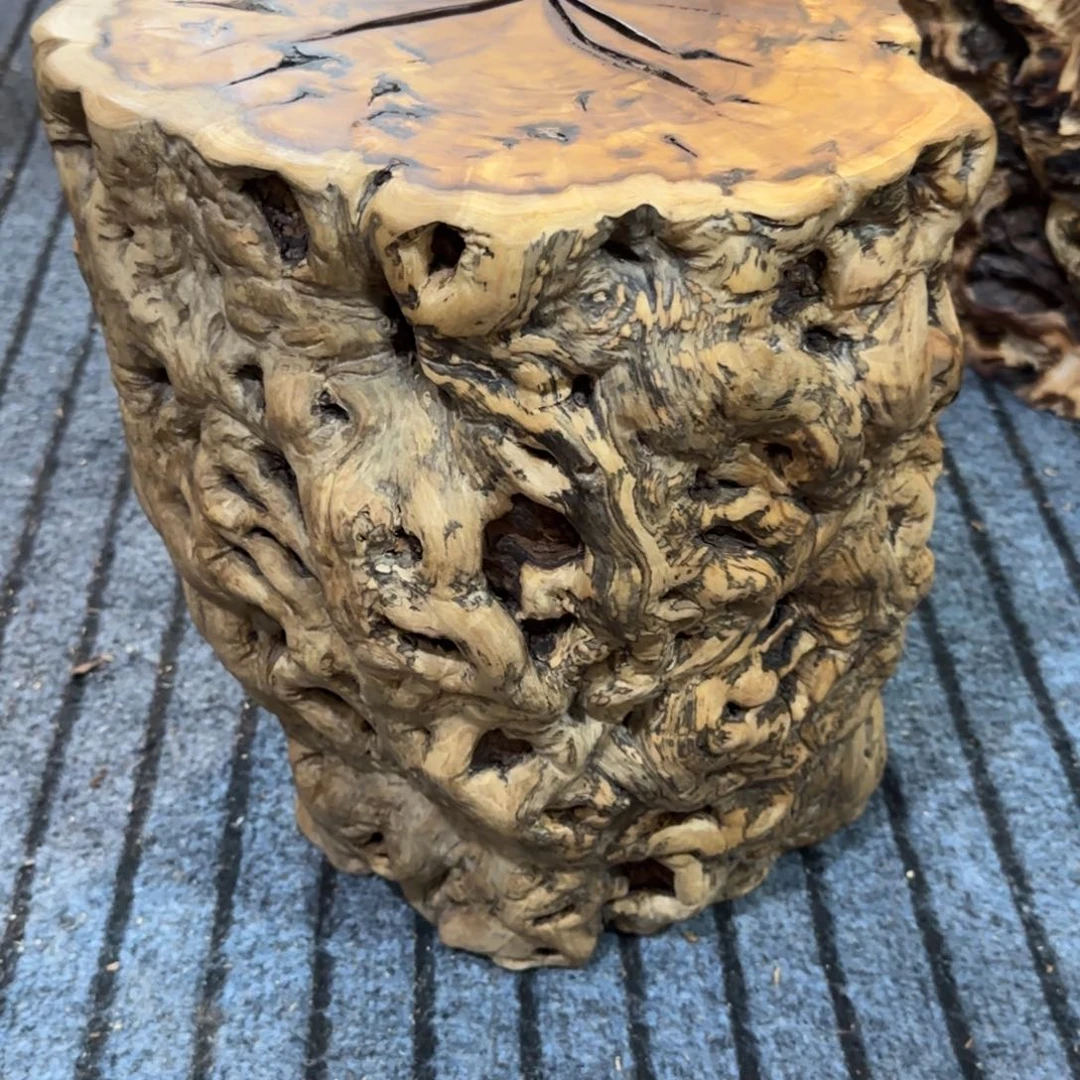*****龙纹鸡心枣木手工艺品