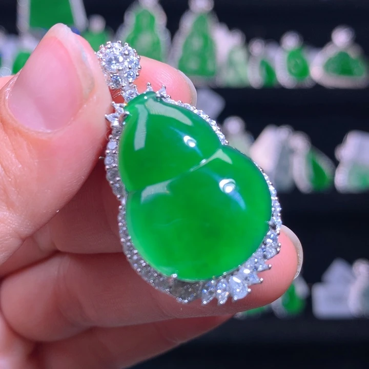 【闪购商品】颈饰银S925镶嵌翡翠天然翡翠