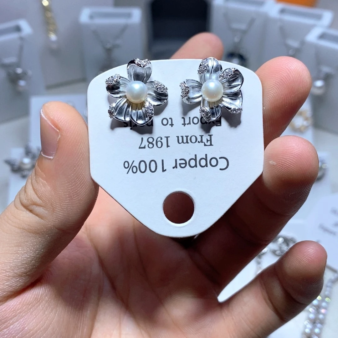 淡水珍珠耳饰未镶嵌