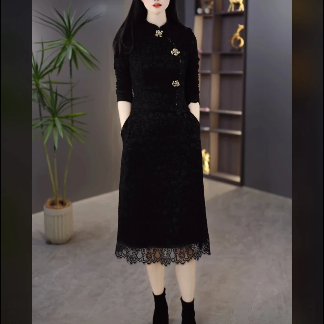 【连衣裙】2025冬季新款洋气加绒加厚时尚洋气蕾丝打底显瘦连衣裙