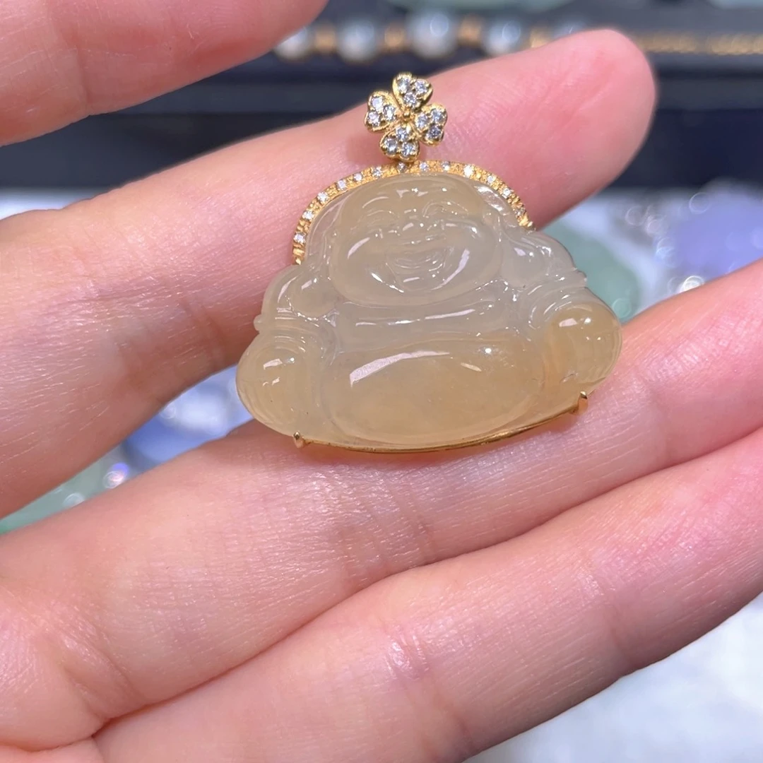 翡翠18K金镶嵌颈饰翡翠