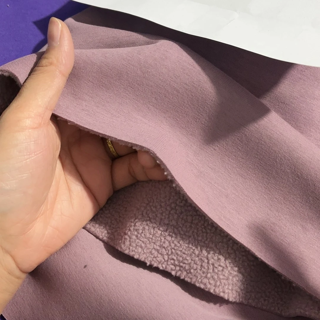 素***儿胭脂红色一体颗粒绒60公分长带螺纹特价布尾