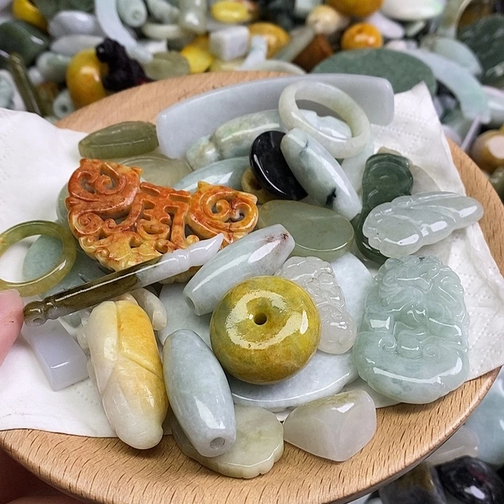 水***岳翡翠未镶嵌颈饰天然翡翠5号