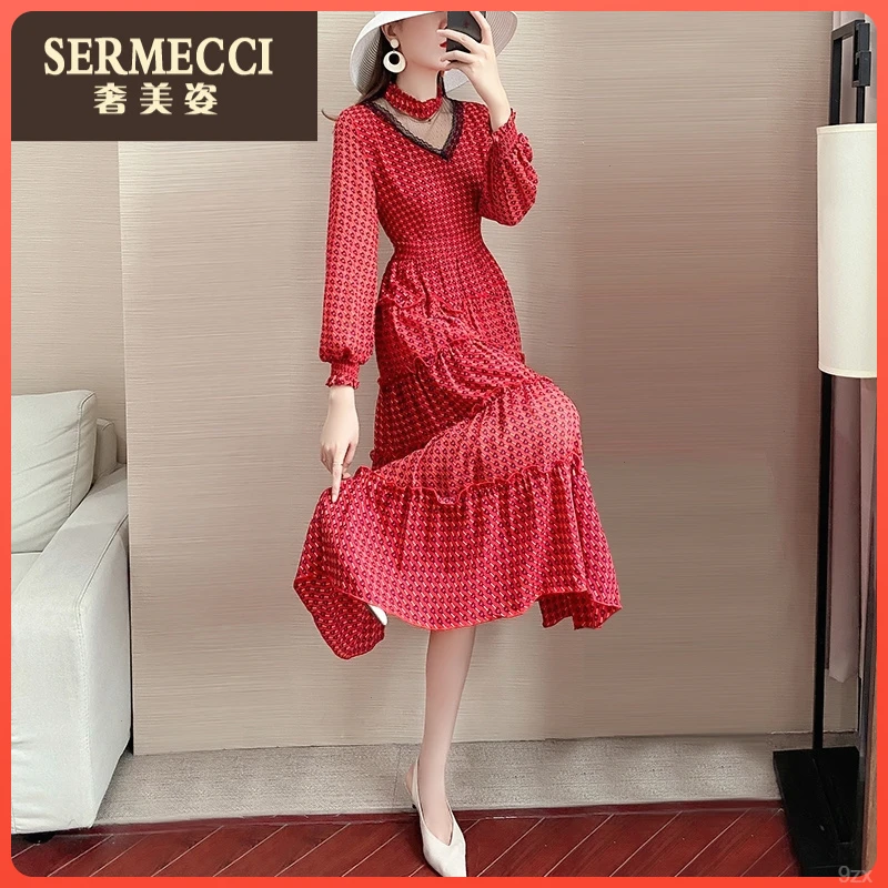 法式碎花连衣裙奢美姿2025年新款秋冬气质轻熟风红色长裙