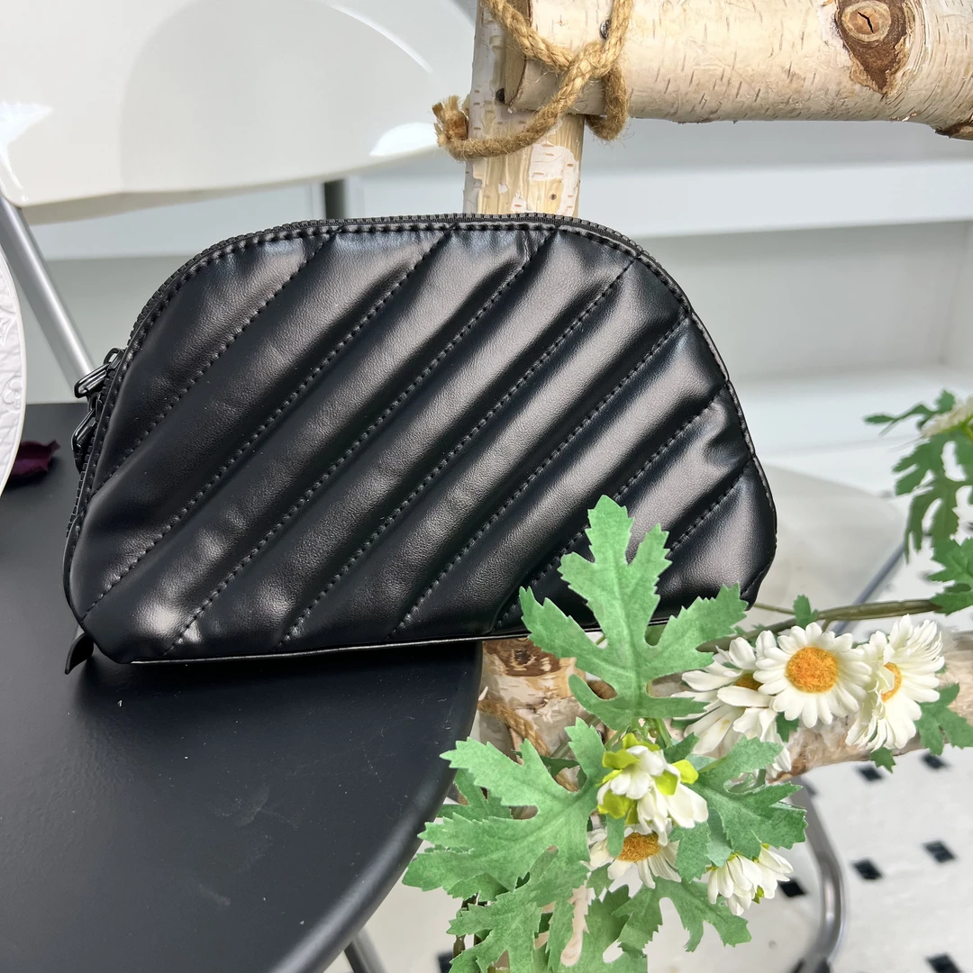 【是小树】贝壳化妆包066