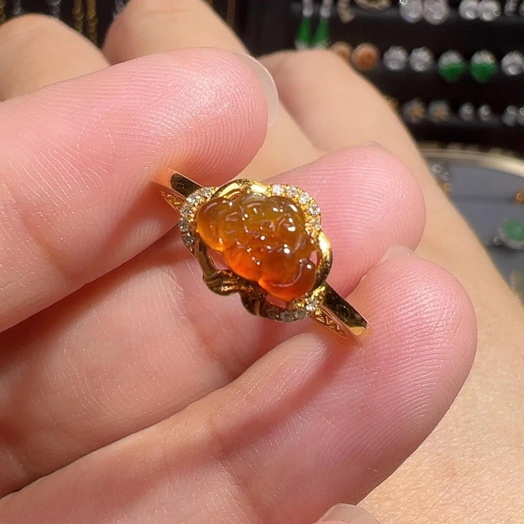 翡翠戒指18K金镶嵌花开富贵黄翡戒指