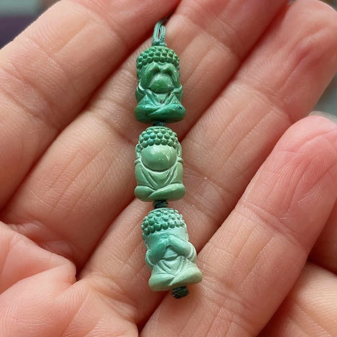 绿松石颈饰未镶嵌