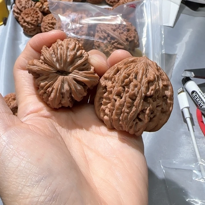 德***玉文玩核桃把件汉高楼41三角