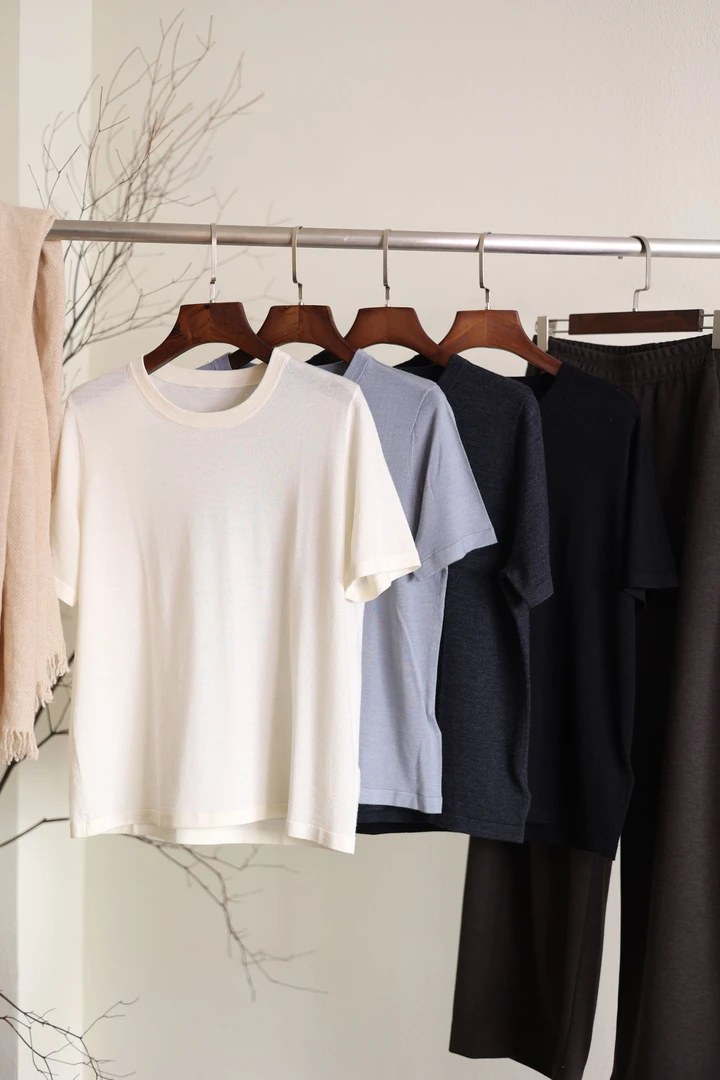 见暖-简约休闲精纺丝羊毛春秋女士圆领短袖针织衫