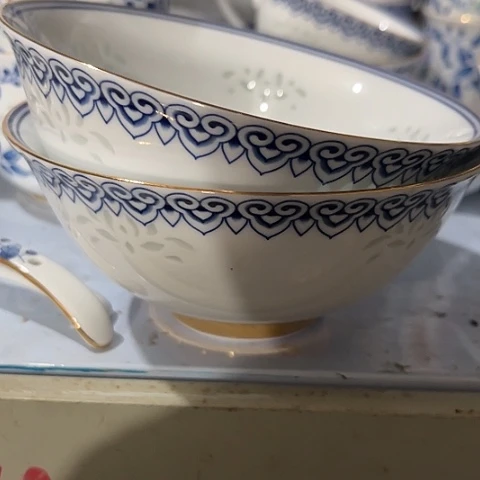 租***备其他瓷5寸碗两个陶瓷