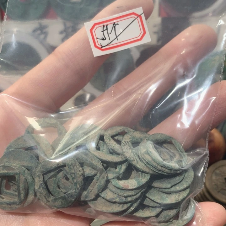 用***高铜现代工艺品钱钱