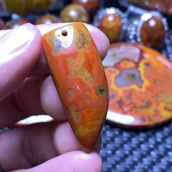 玛瑙/玉髓颈饰未镶嵌心*