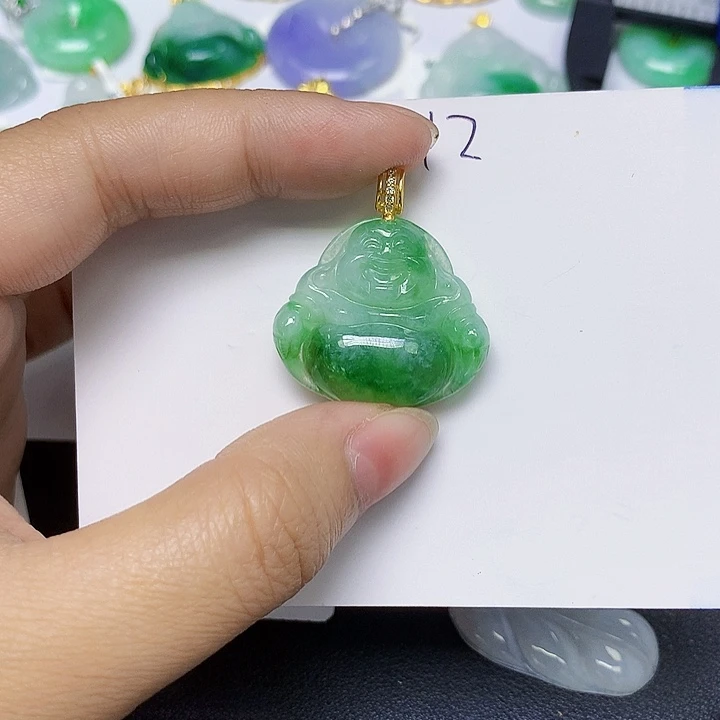 翡翠未镶嵌颈饰111
