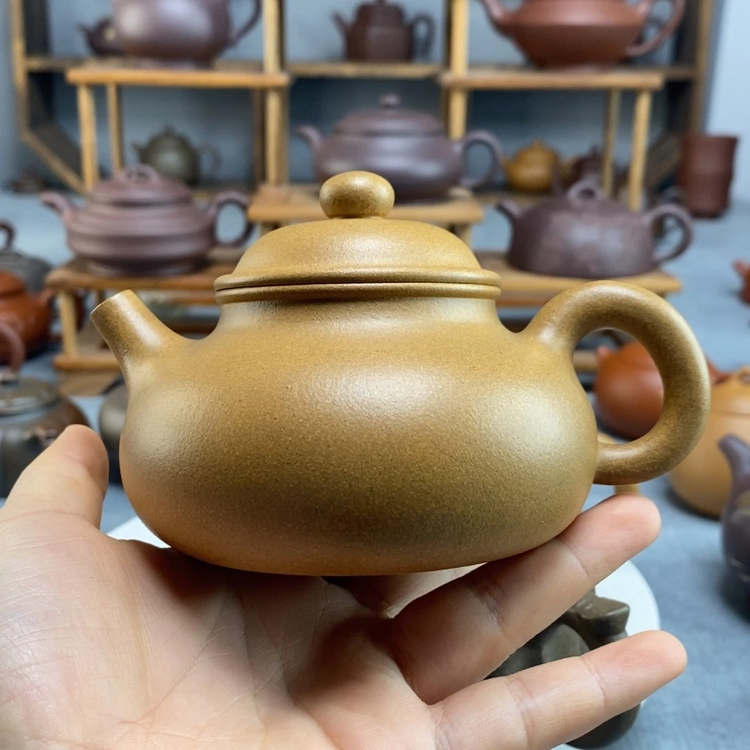 紫砂茶壶容天黄金段