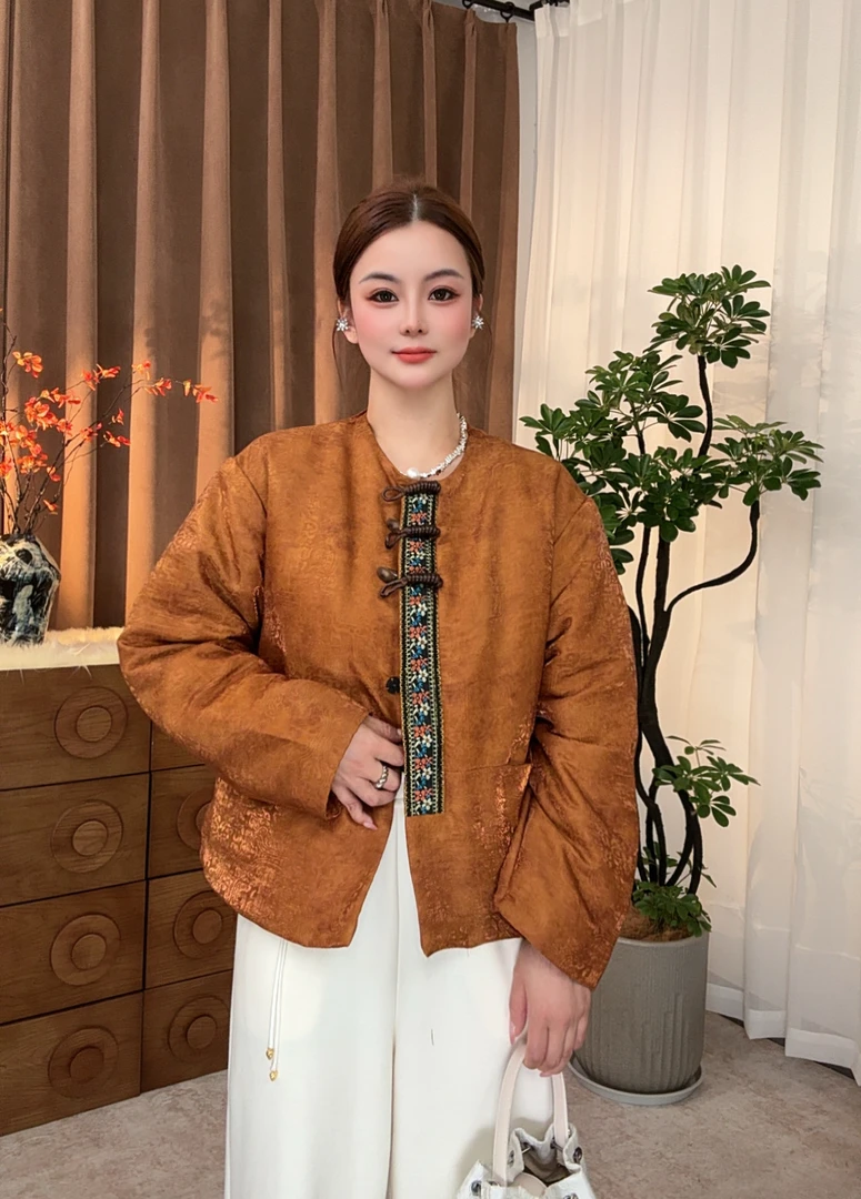 【冬日漫步】加厚款长袖圆领刺绣女上衣新中式提花秋冬国风女装外套