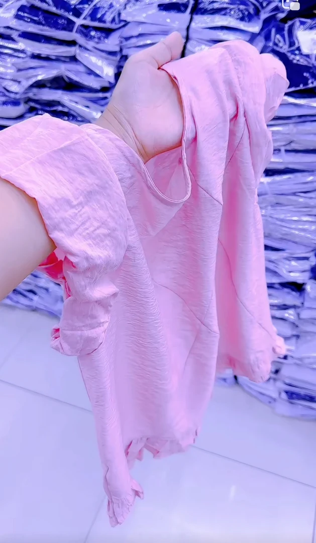 330夏季新款温柔休闲风泡泡袖显瘦圆领衬衫上衣