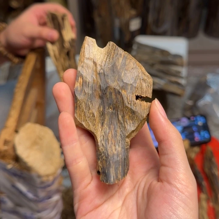 沉香沉香碎屑白棋块料19克