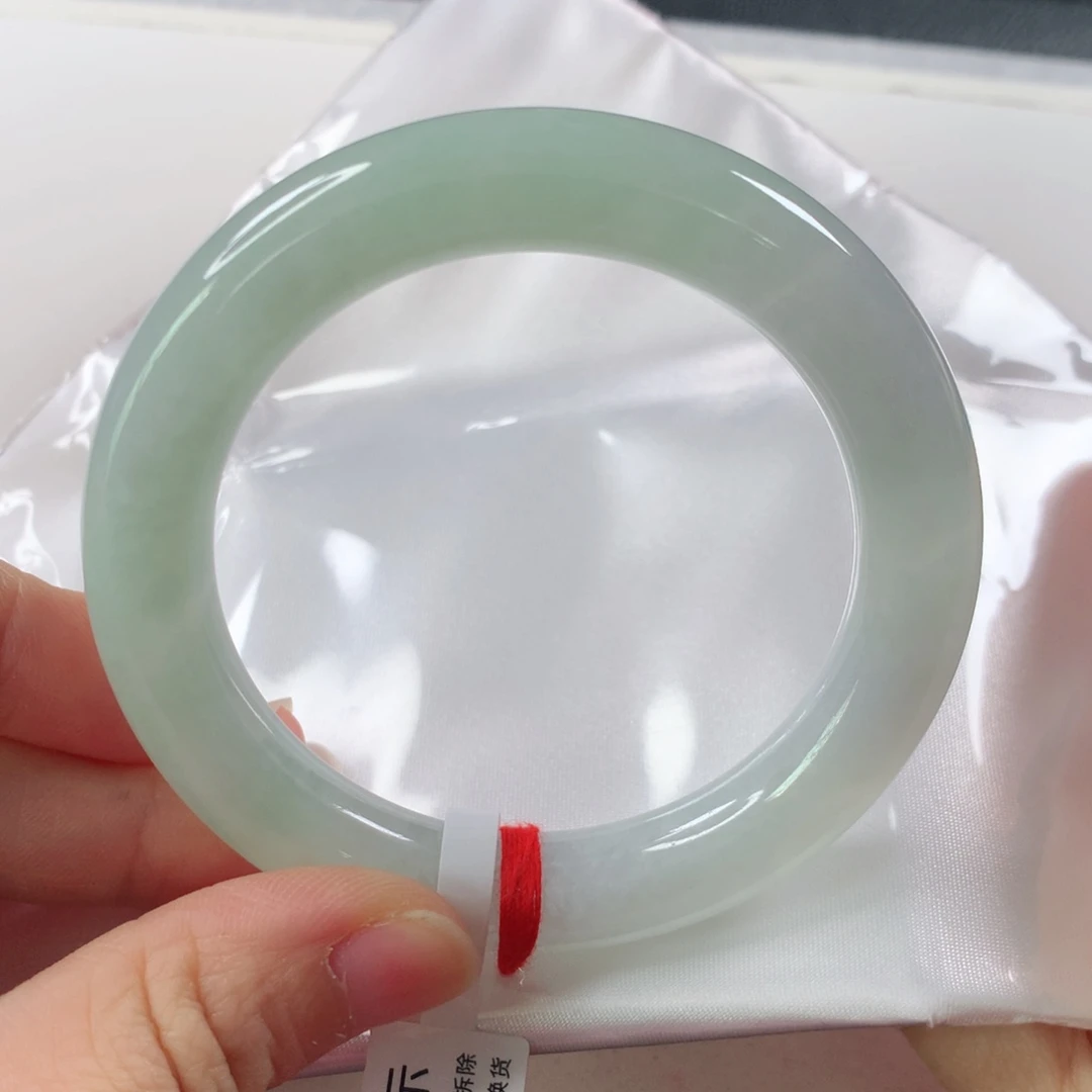 未镶嵌手镯翡翠302