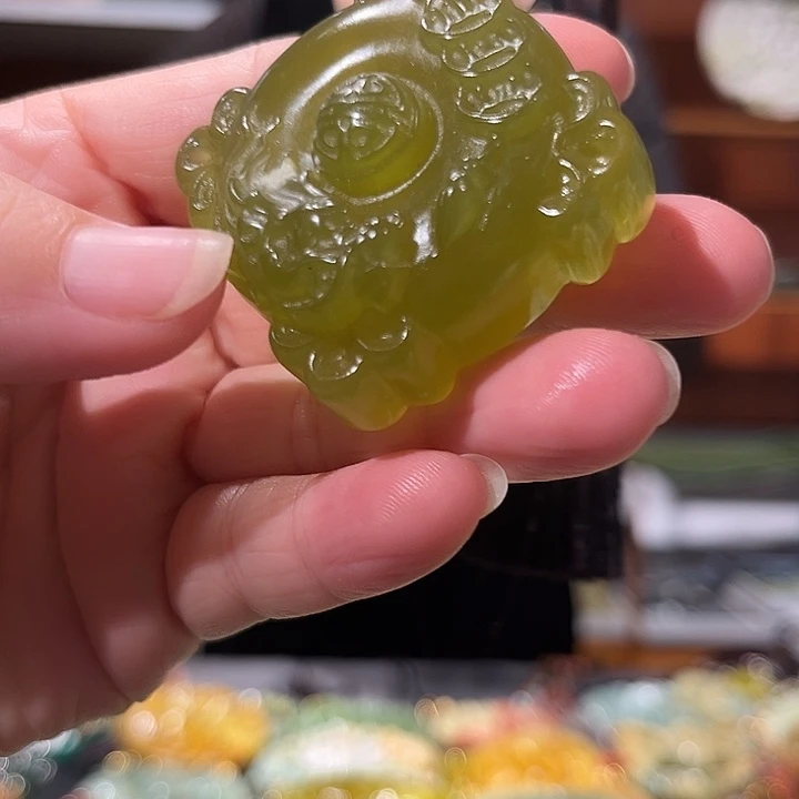 未镶嵌岫玉毛衣链