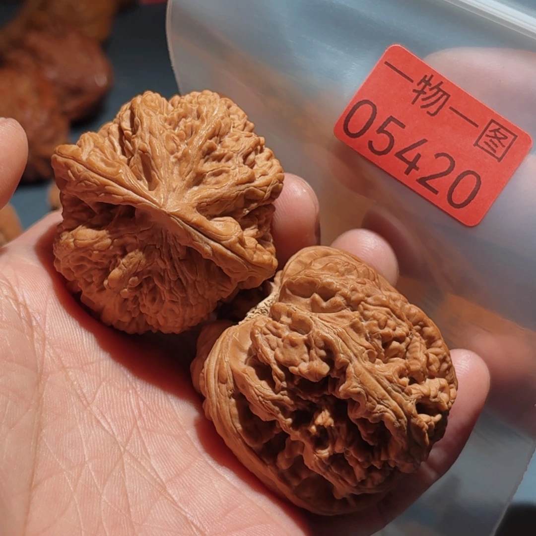 文玩核桃把件粗筋