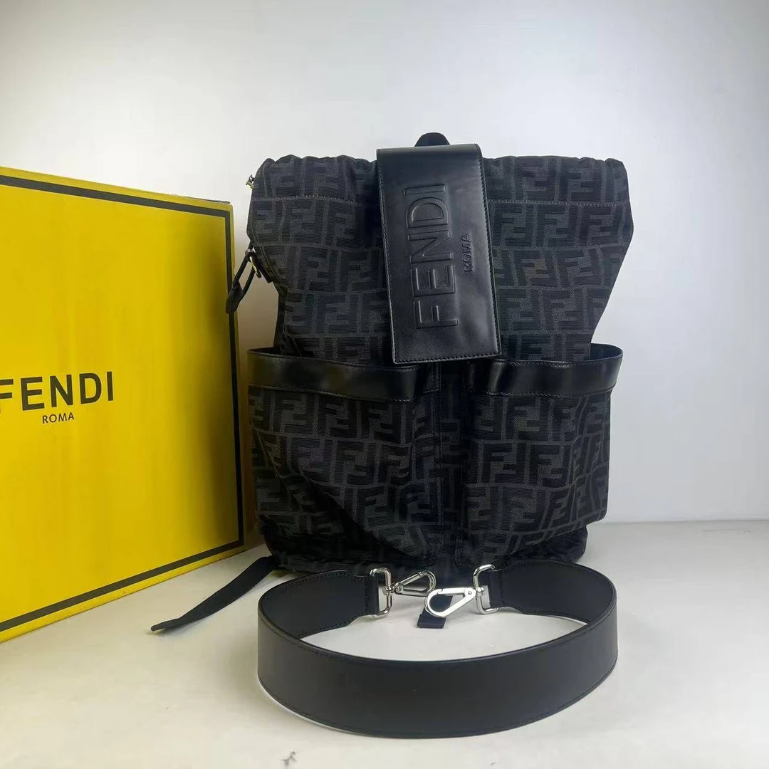 95新 FENDI/芬迪 安安/箱包/TYP882511270191
