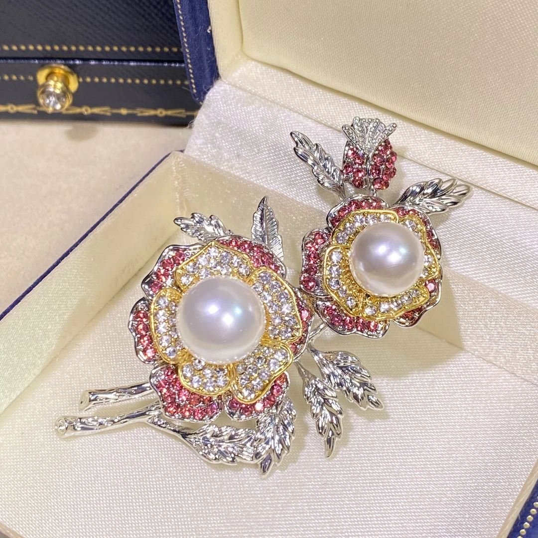 合金胸针 【红梅】国风胸花时尚百搭精致优雅轻奢法式重工镶钻4300