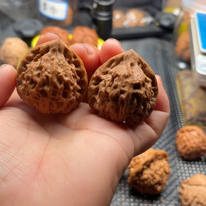 把件桃核龙门涧边40