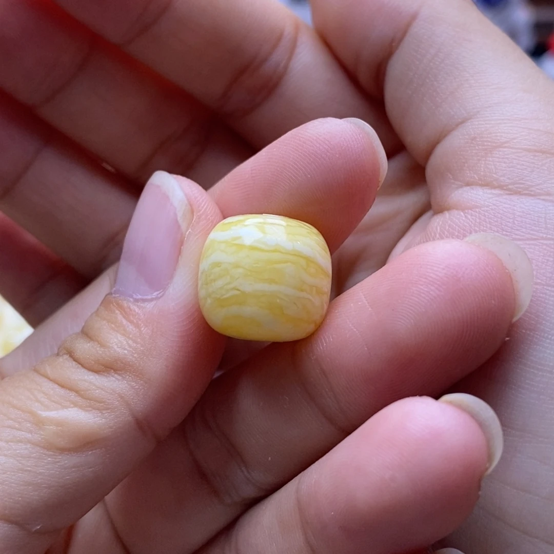 琥珀未镶嵌珠宝奇石15.3