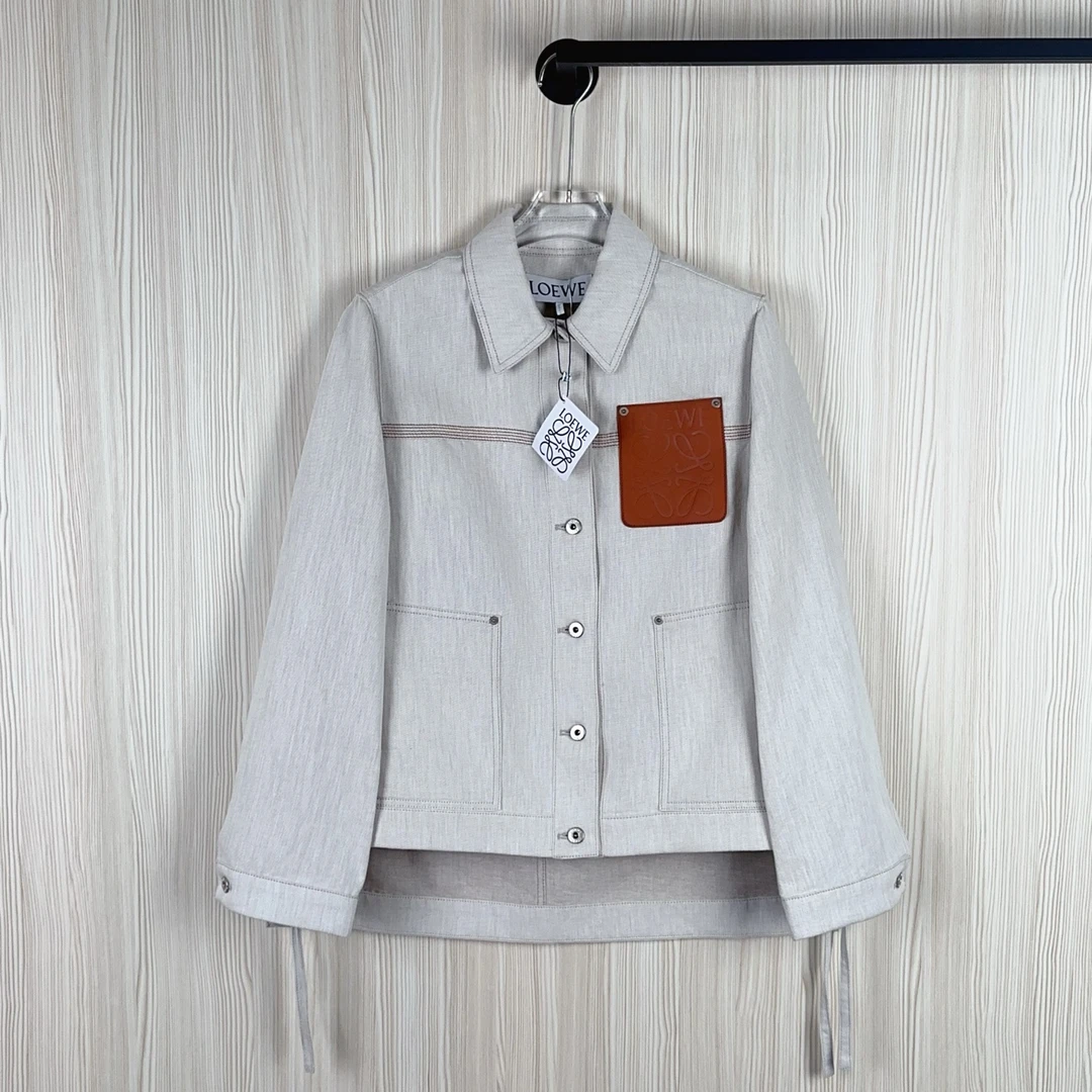 未使用 LOEWE/罗意威 外套尺码36成色看直播GSS28945