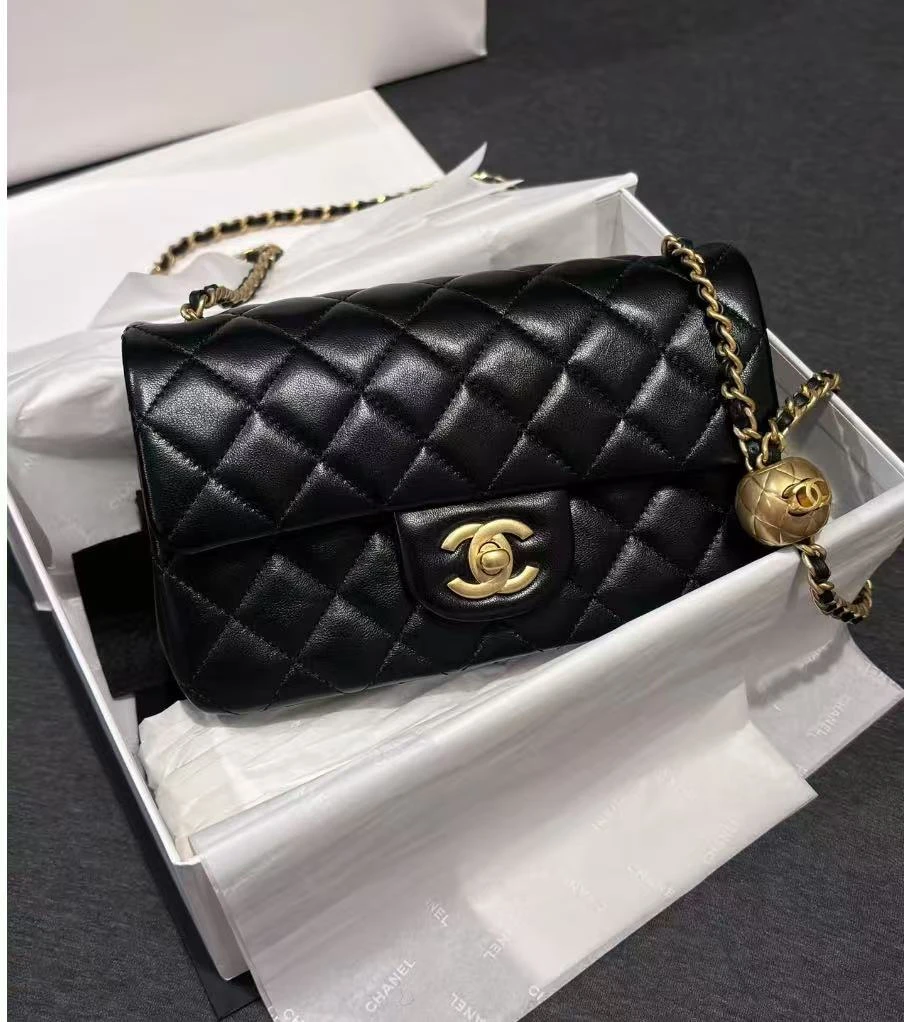 95新 Chanel/香奈儿 CD 24k新款硬底金球大mini黑金闲置/91206480