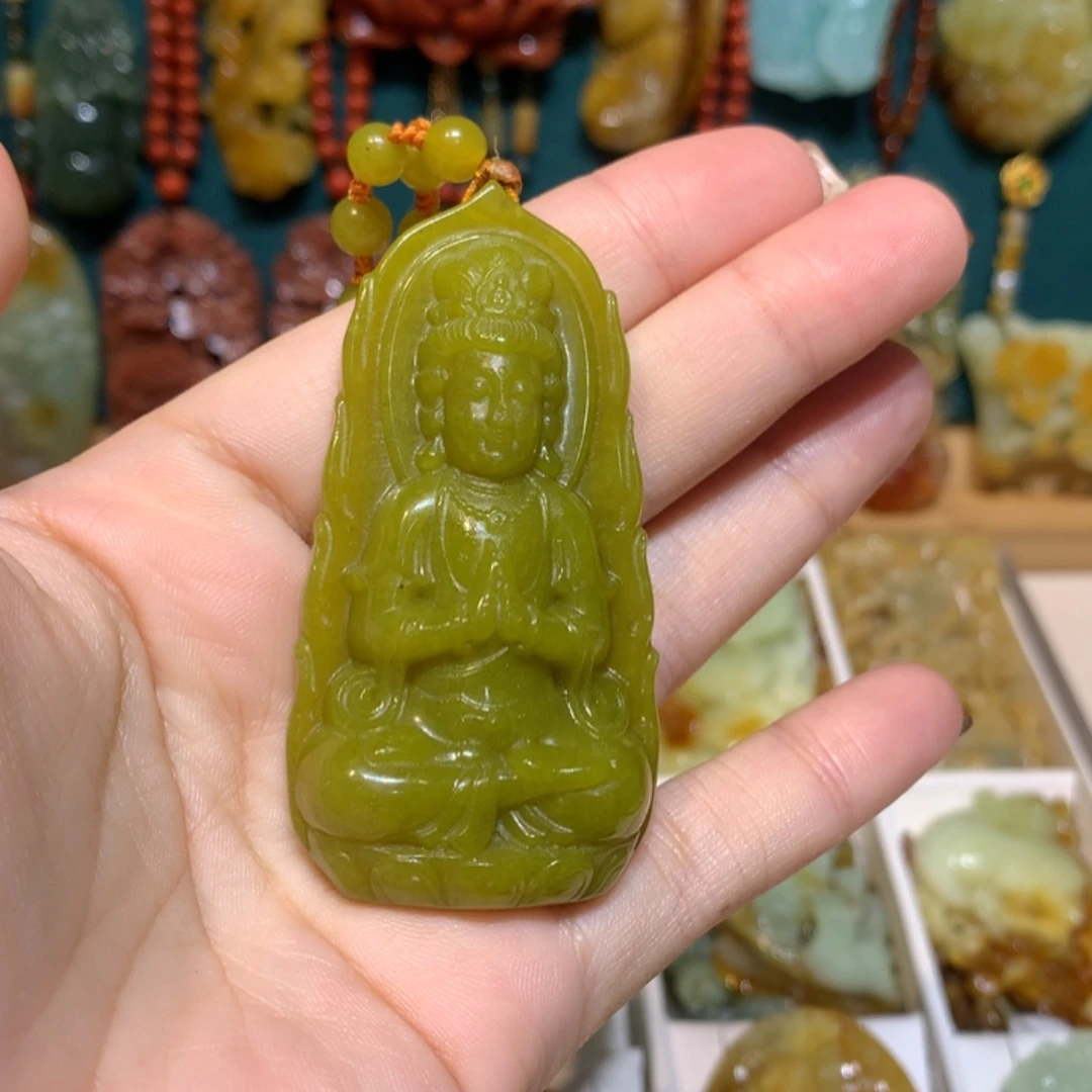 蛇纹石玉未镶嵌颈饰