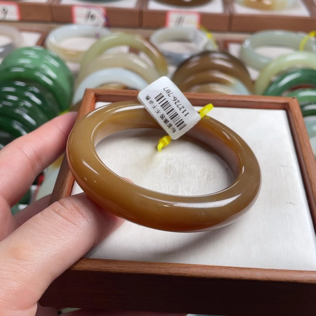 【闪购商品】和田玉手镯未镶嵌54.6.17