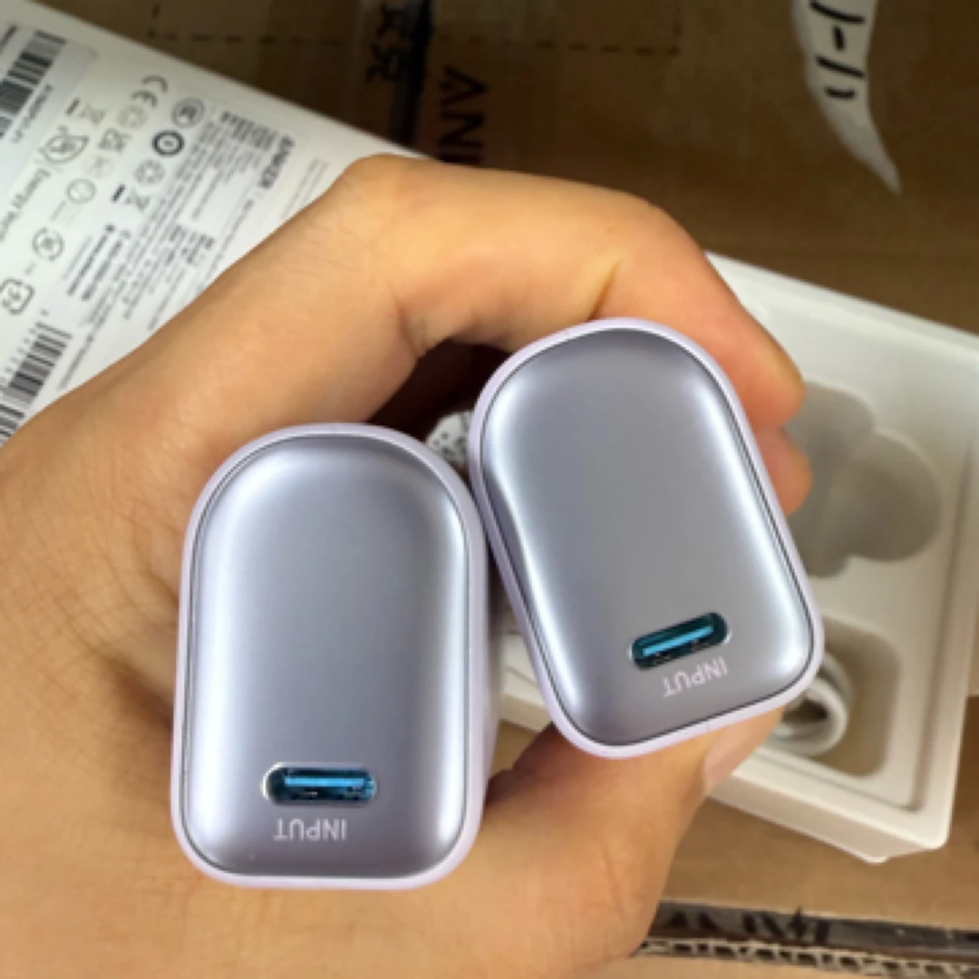 准新品 ANKER/安克 颜色随机5000毫安 充电宝苹果