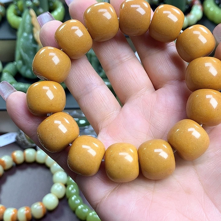 手串未镶嵌透闪石质玉